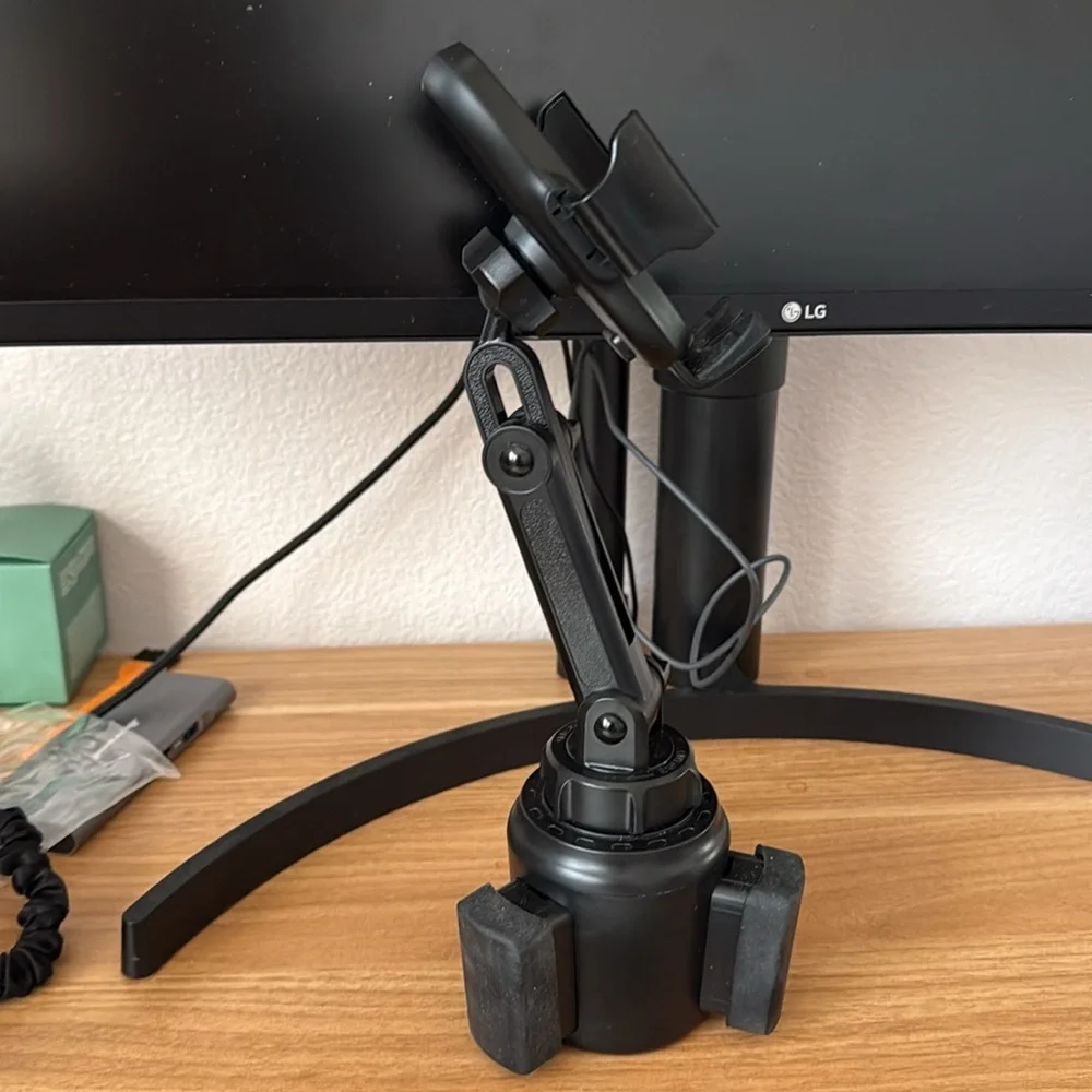 Miracase Black Adjustable Car Phone Mount